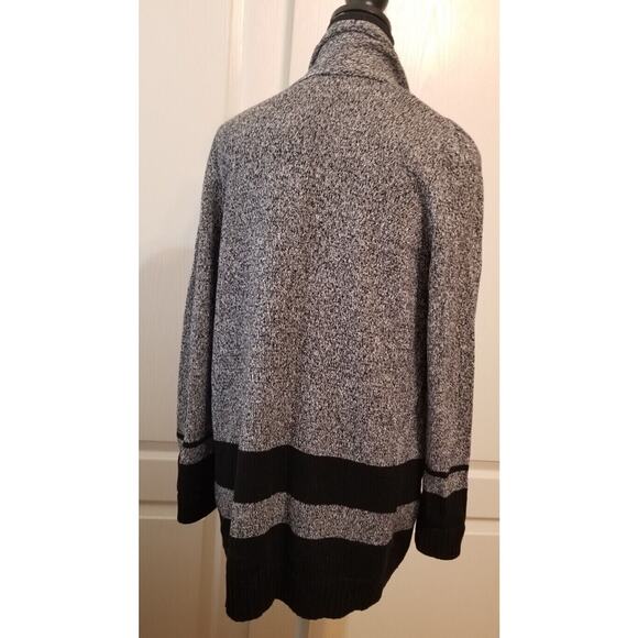 Chicos Career Casual Gray/Black Cardigan Open Front Long Slvs Sweater Sz 1 (M/8) - Picture 3 of 7